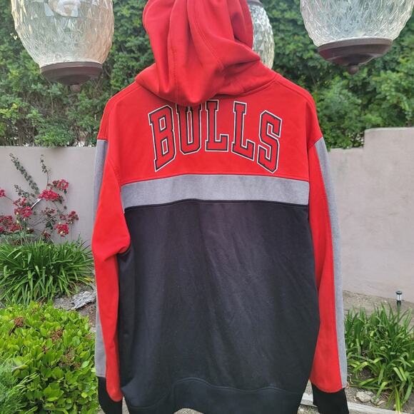 NBA UNK Chicago Bulls Full-Zip Hoodie - Picture 5 of 6